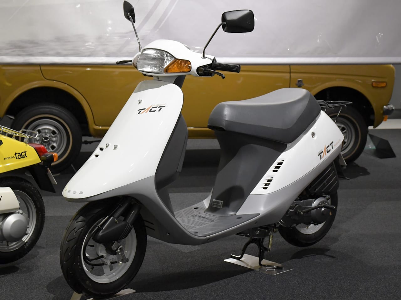 ホンダ タクト フルマーク(AF16)の実車写真