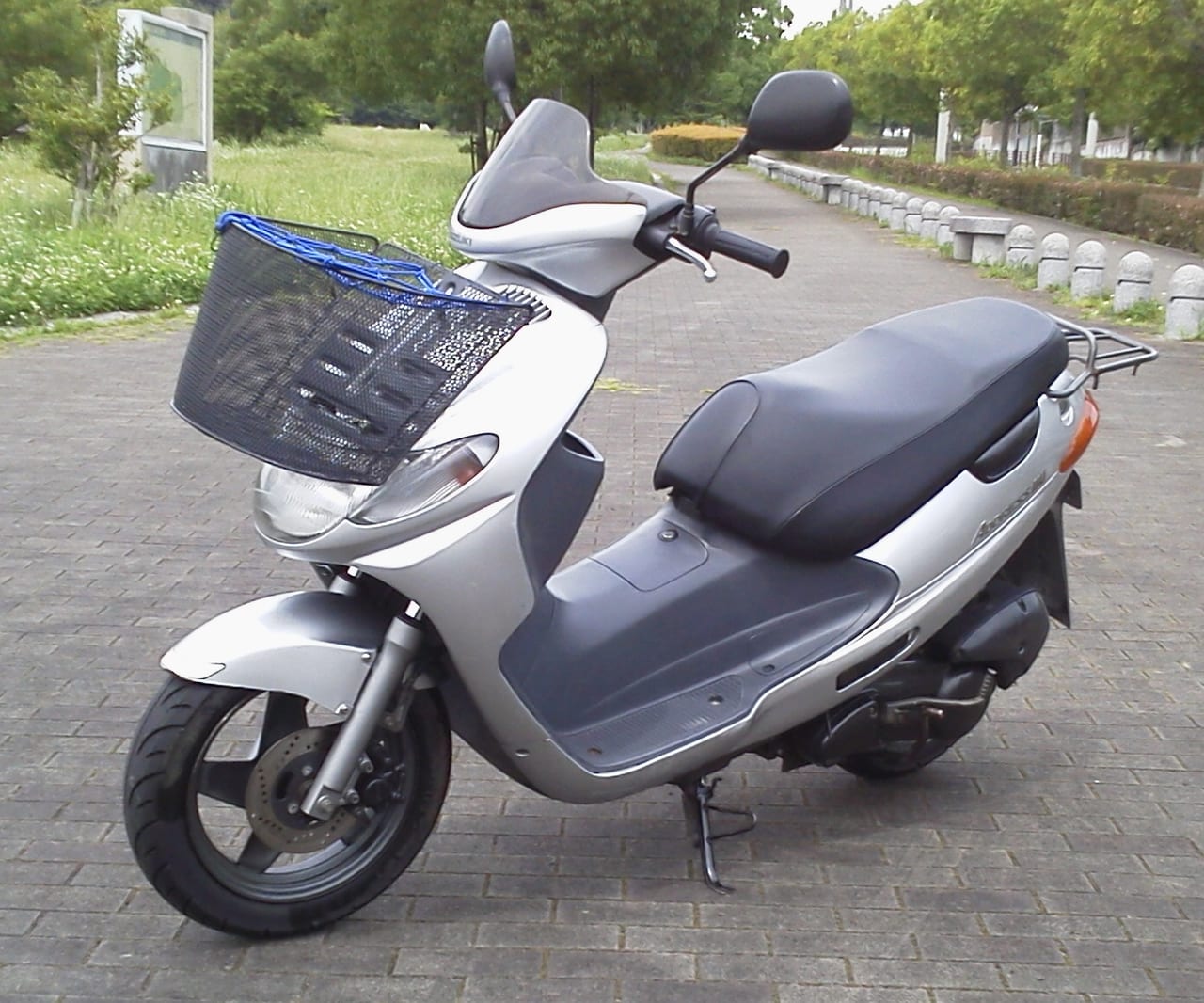 スズキ アドレス110(CF11A)の実車写真