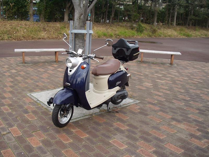 ヤマハ ビーノ(初代・2スト)の実車写真
